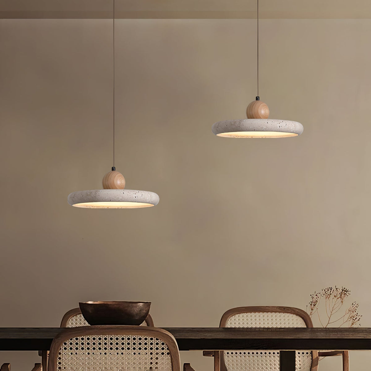 Opalyn Minimalistische Pendelleuchte aus Gelbem Travertin mit Stecker