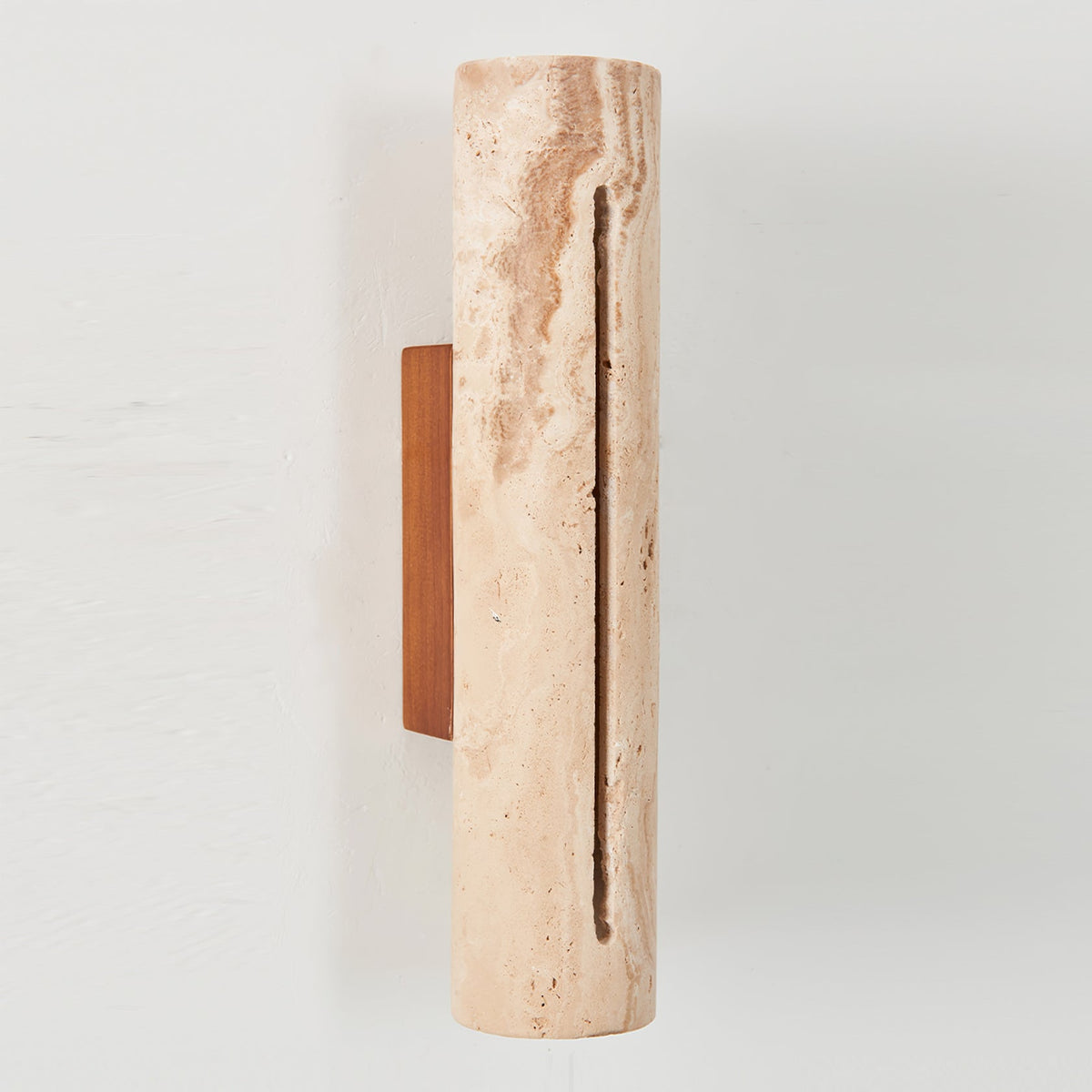 Nissa Travertine-Wandleuchte