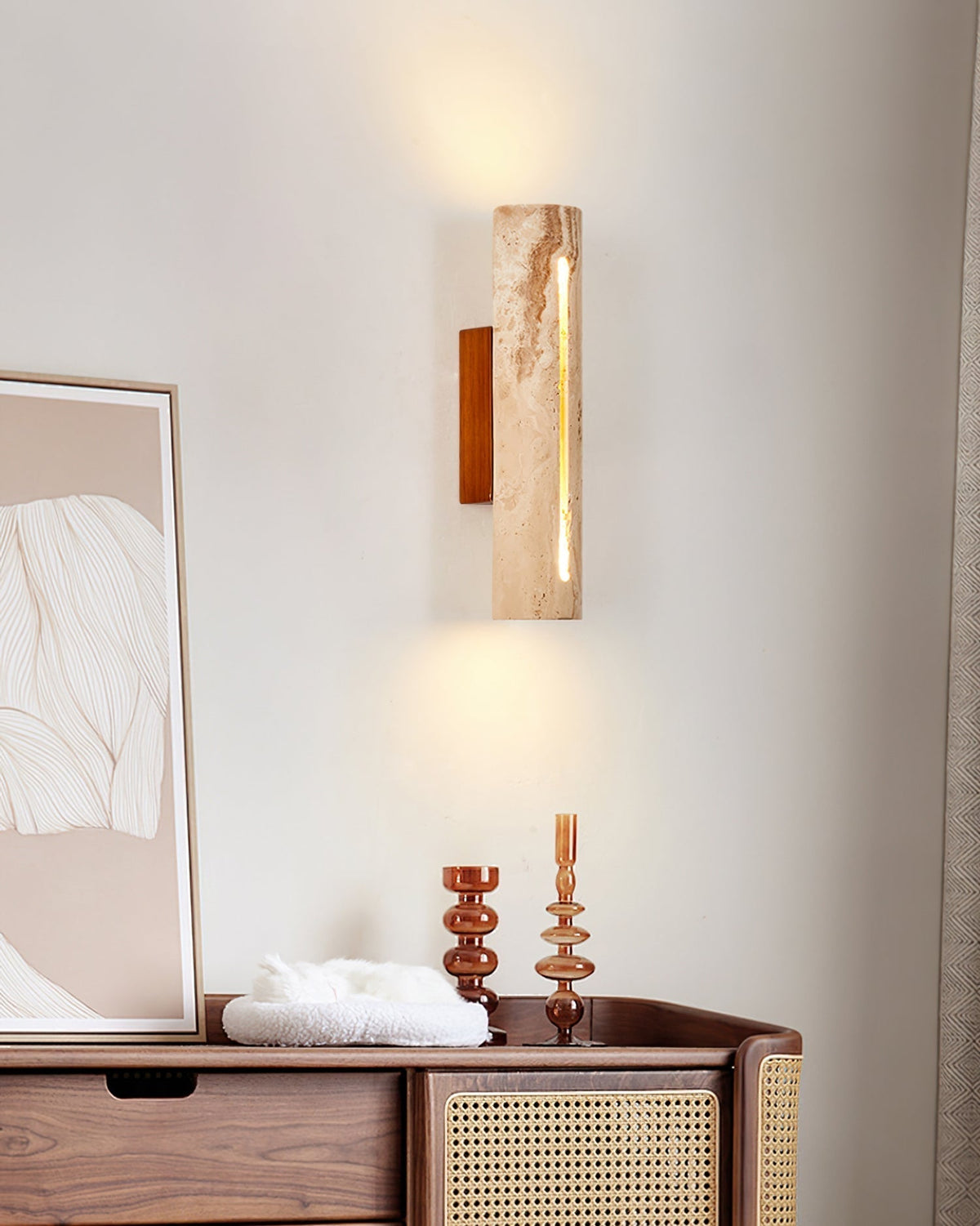 Nissa Travertine-Wandleuchte