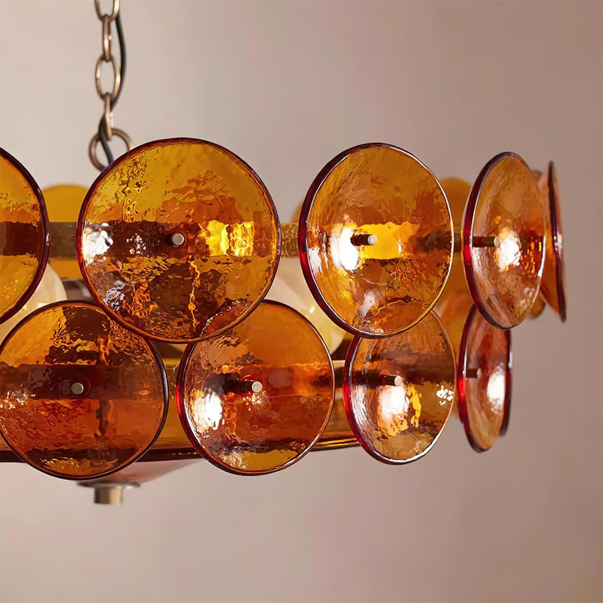 Selvora Kronleuchter aus Bernsteinfarben-Glas in Kieselsteinform