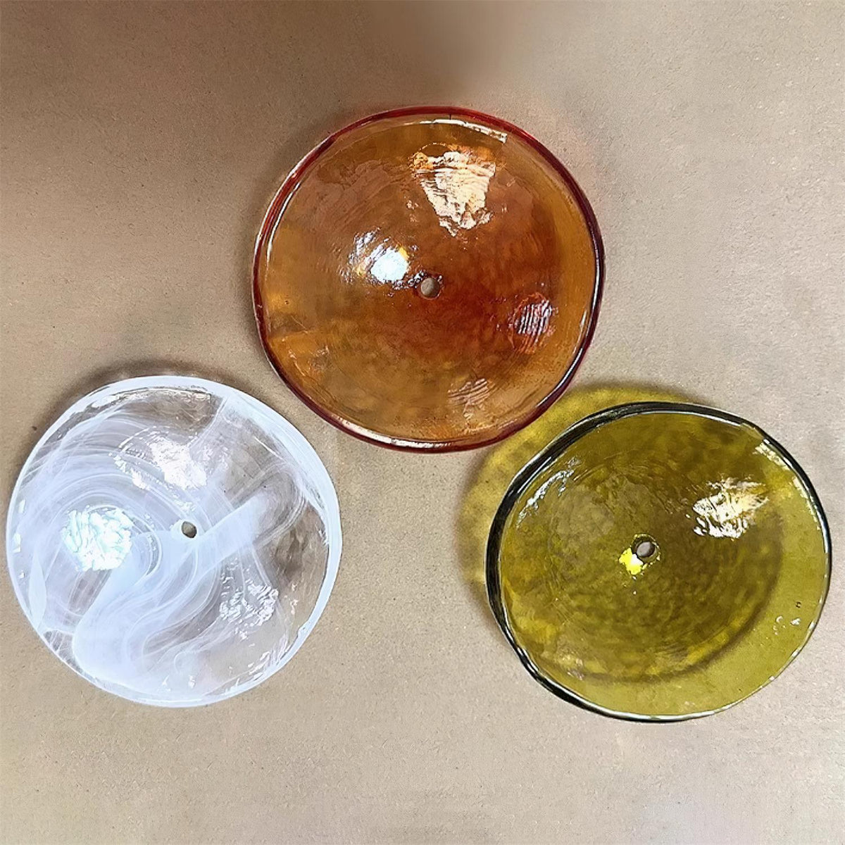 Selvora Kronleuchter aus Bernsteinfarben-Glas in Kieselsteinform