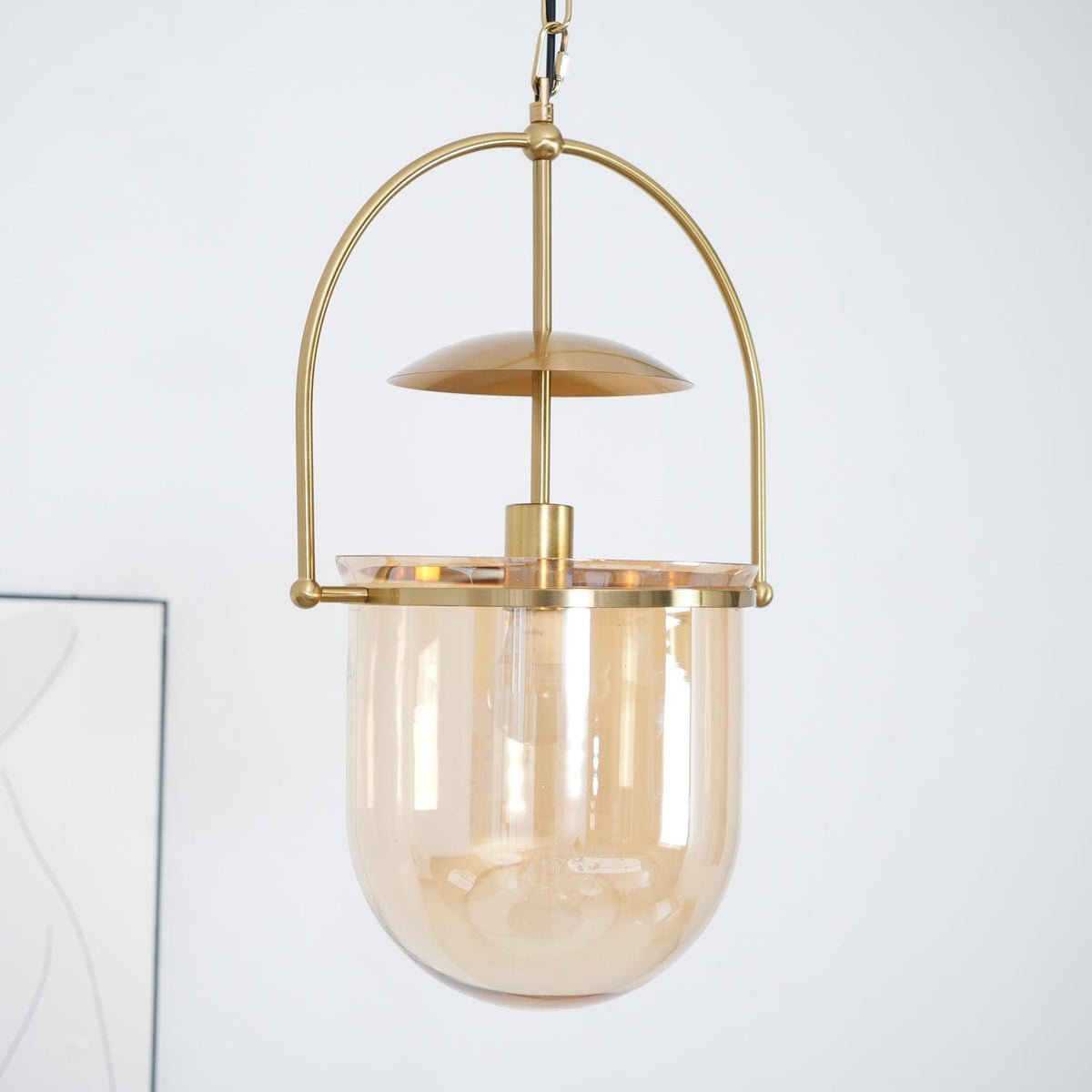Velanaya Pendelleuchte aus Glas und Messing im Vintage-Stil fürs Wohnzimmer