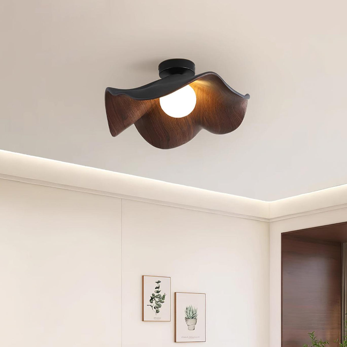 Belenor Deckenleuchte Lotus Leaf mit Holz- und Weiß-Oberfläche
