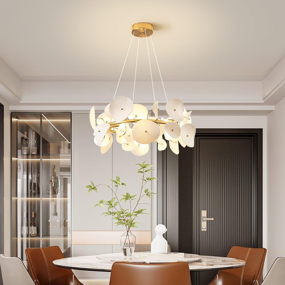 Jorlen Kronleuchter moderne Eleganz aus Keramik mit Blütenblatt-Design