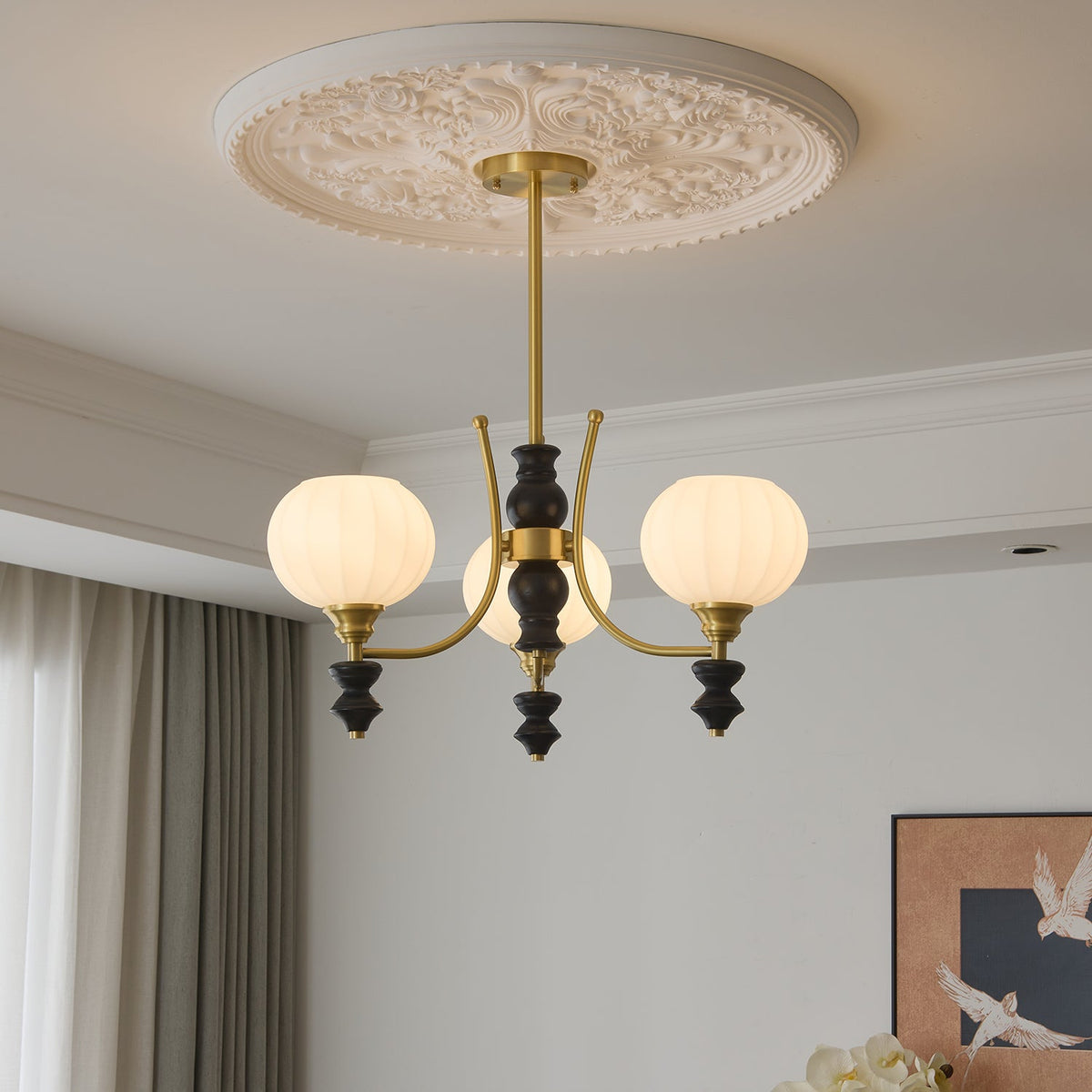 Zavenen Kronleuchter im traditionellen Vintage-Stil aus Messing und Holz