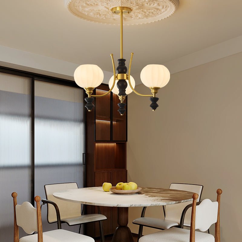Zavenen Kronleuchter im traditionellen Vintage-Stil aus Messing und Holz