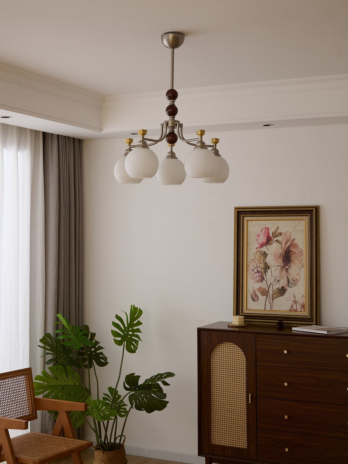 Eursoria Kronleuchter aus Holz und Glas im traditionellen Kunst-Orb-Stil