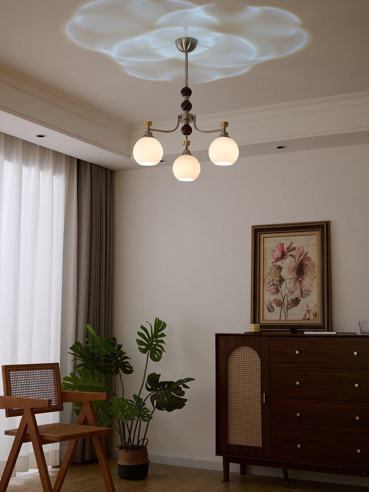 Eursoria Kronleuchter aus Holz und Glas im traditionellen Kunst-Orb-Stil
