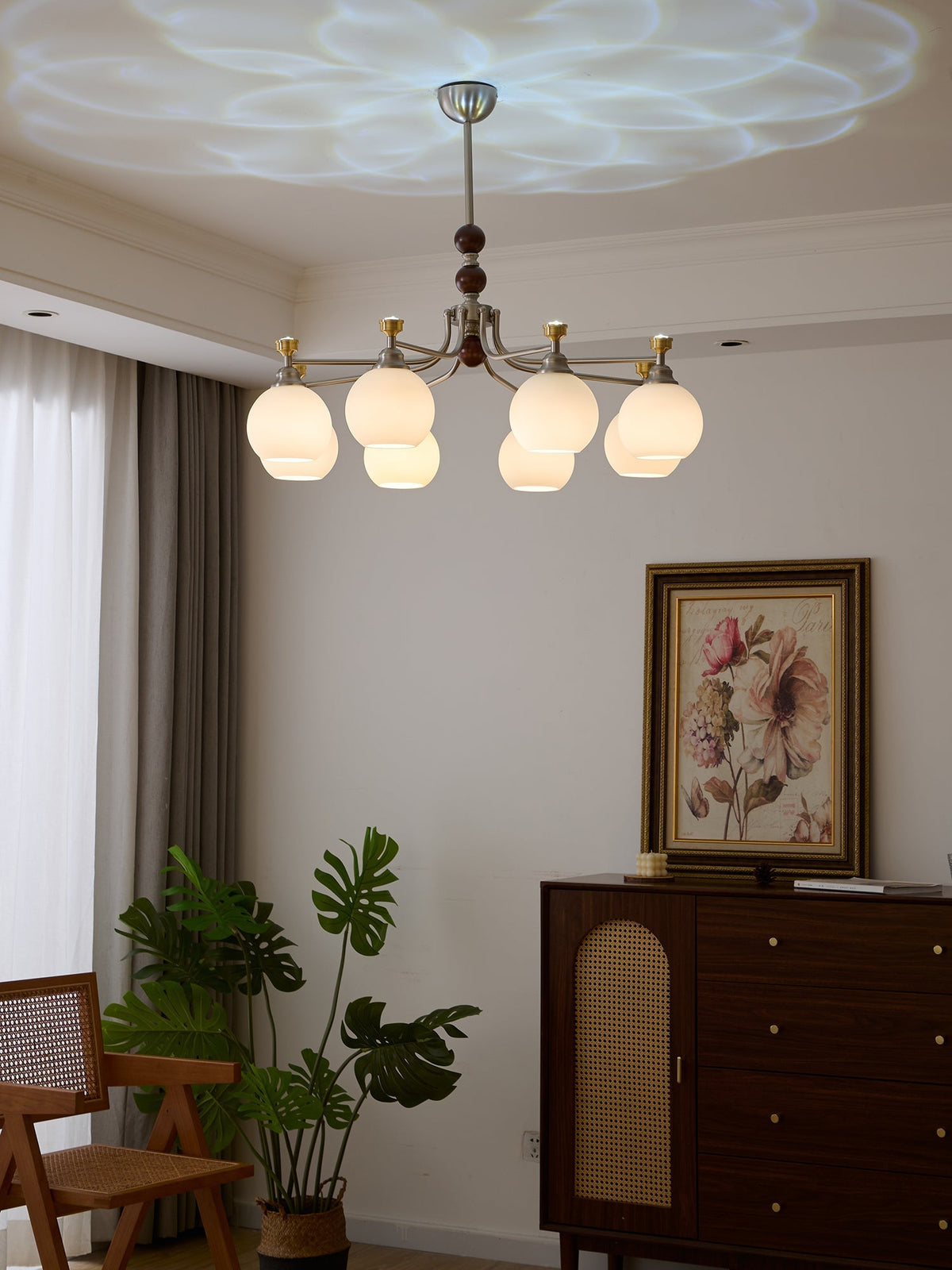 Eursoria Kronleuchter aus Holz und Glas im traditionellen Kunst-Orb-Stil