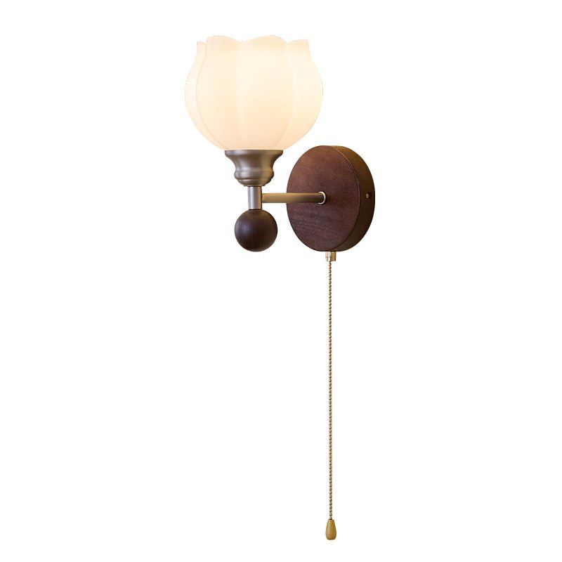Lucille Elegance Classic Kunstglas-Holz-Wandleuchte