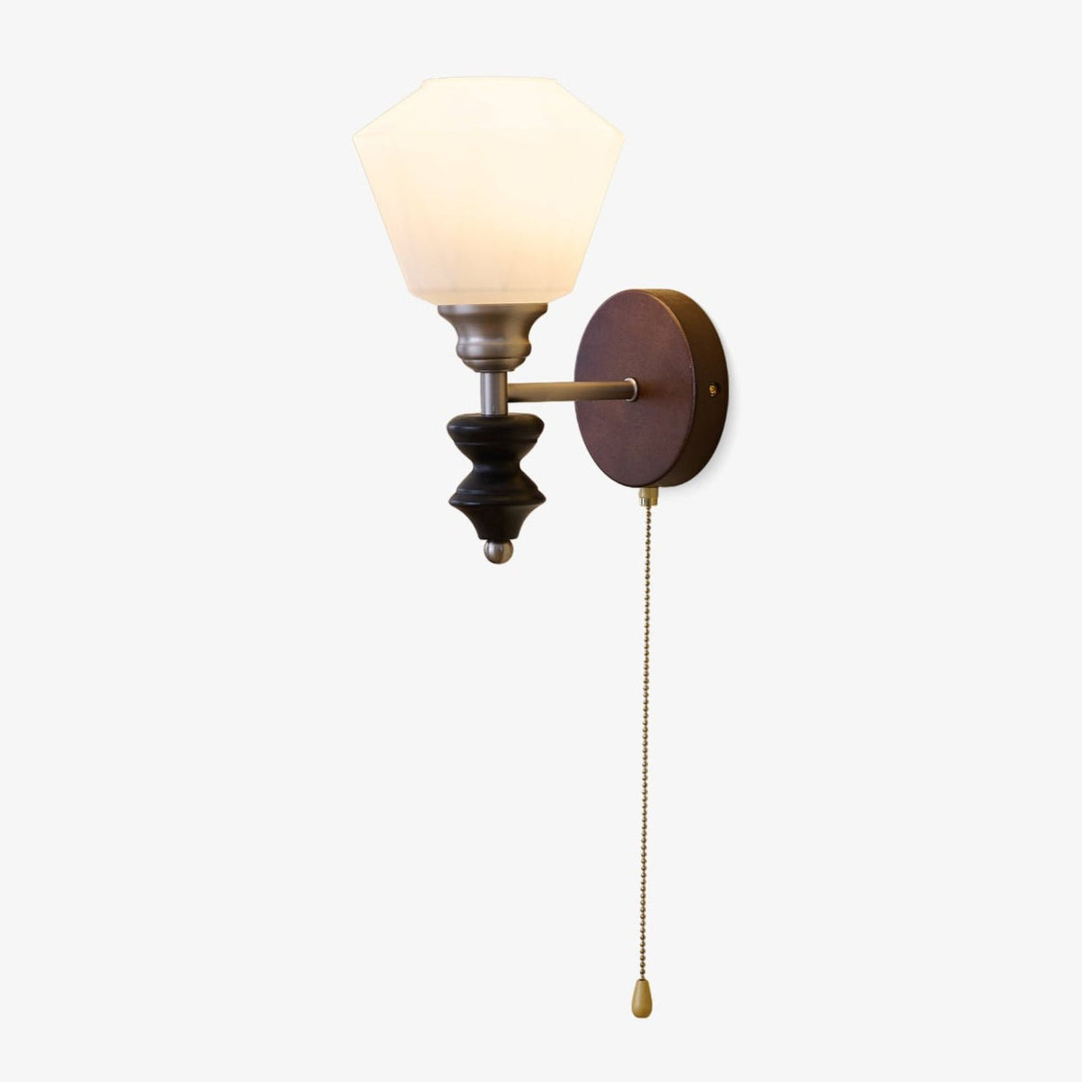 Lucille Elegance Classic Kunstglas-Holz-Wandleuchte