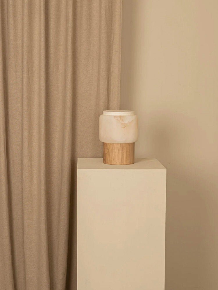 Nivalielle Tischleuchte aus Alabaster
