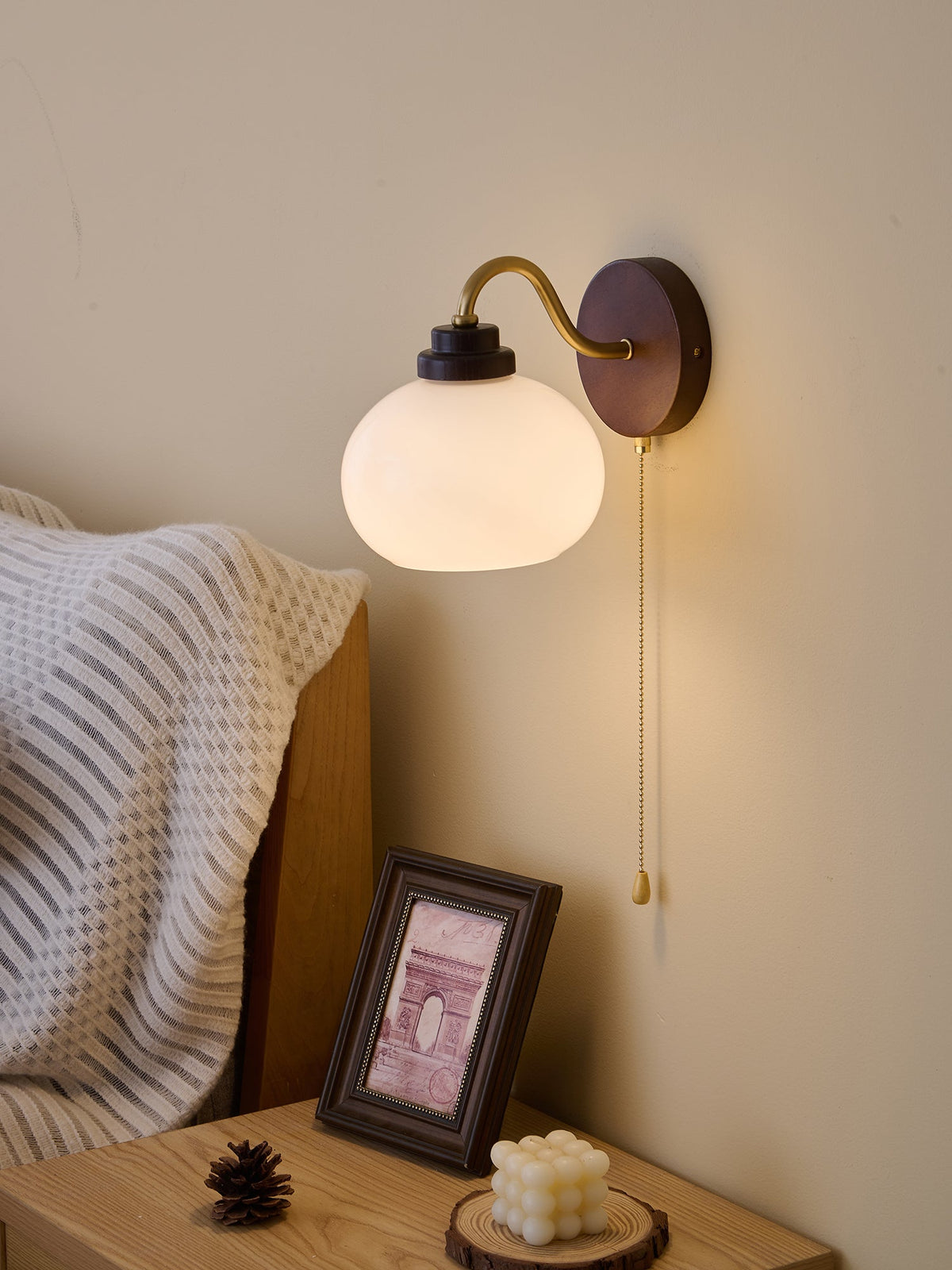 Syleella Premium skandinavische Kunst Wandleuchte aus Glas und Holz