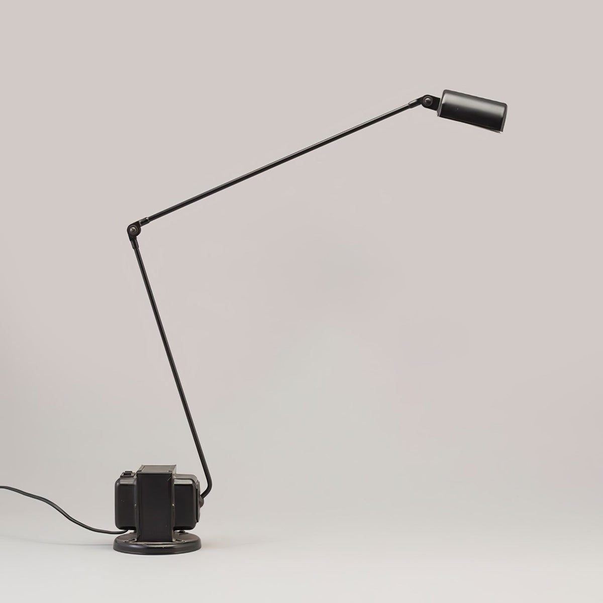 Orvyn Minimalistische Tischleuchte
