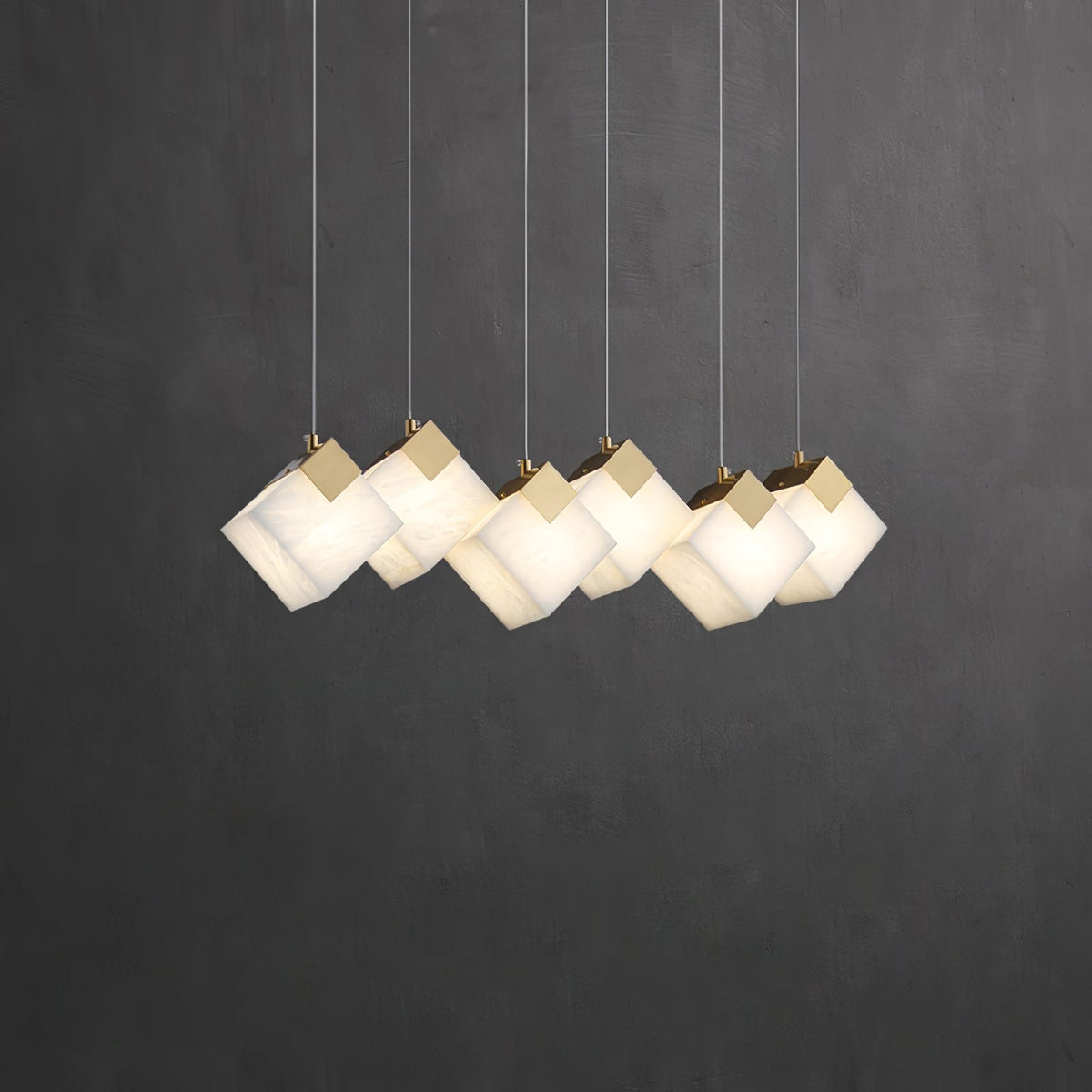 Vevariel lineare Pendelleuchte aus Alabaster in Kieselsteinform