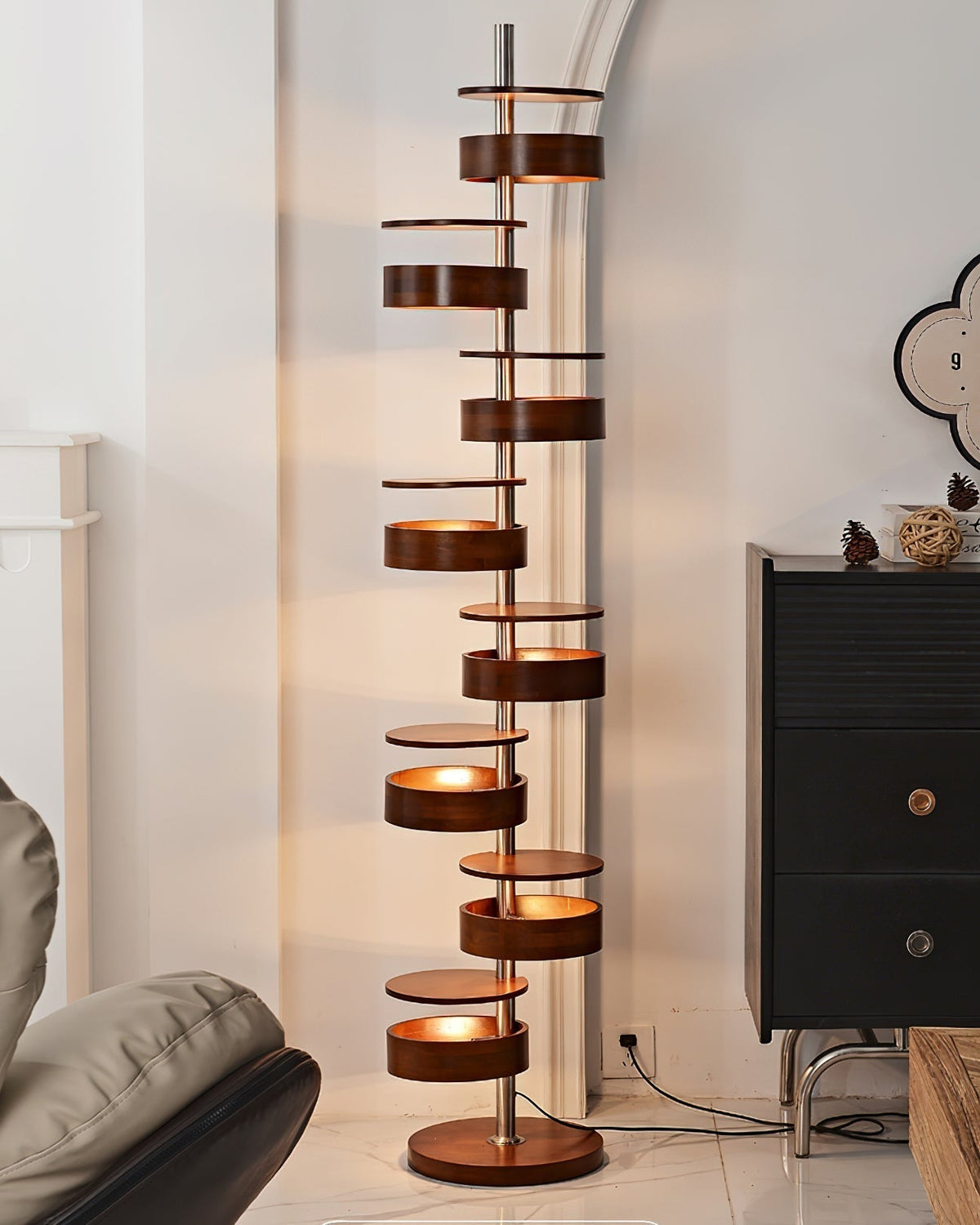Lynix Stehleuchte aus Holz