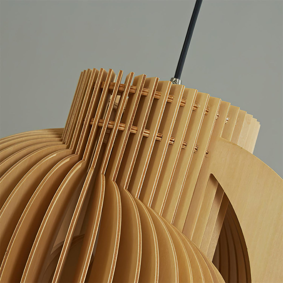 Rinaena Pendelleuchte aus Holz