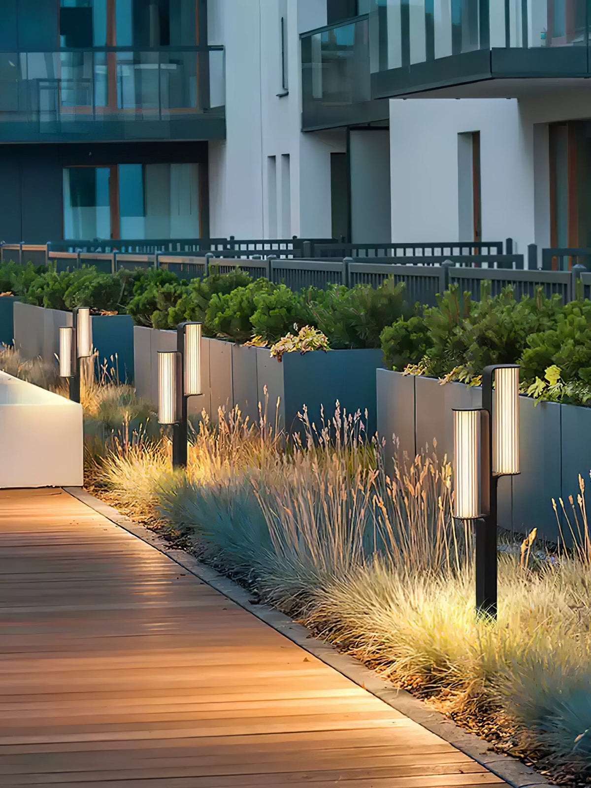 Sorerella Arc Duo Outdoor Lamp