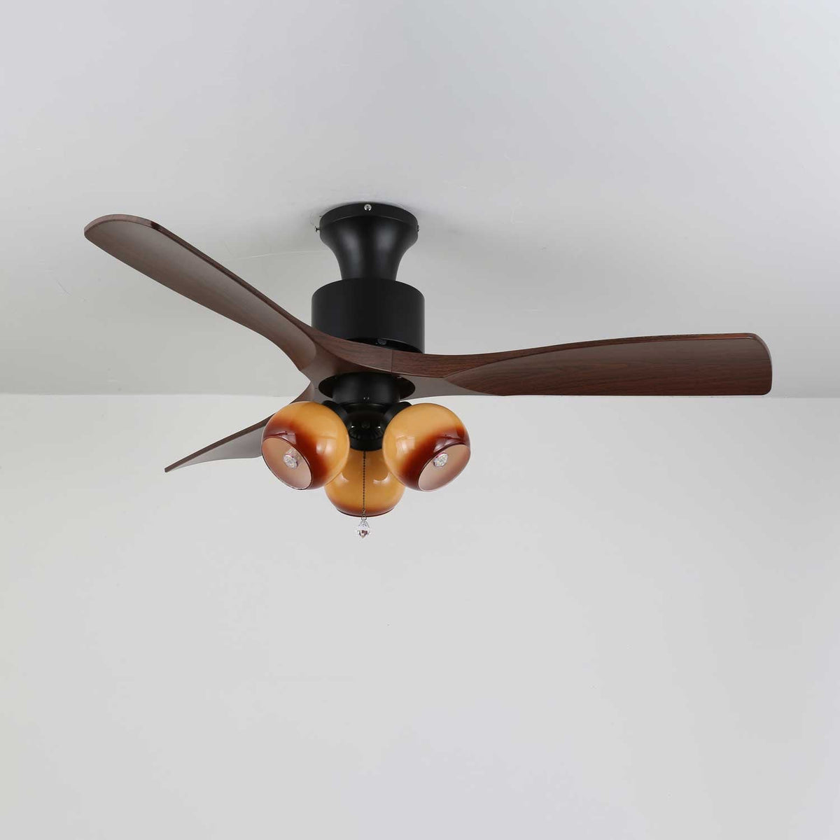 Gwen Vintage Glas-Deckenventilator mit Beleuchtung in Kieselsteinform