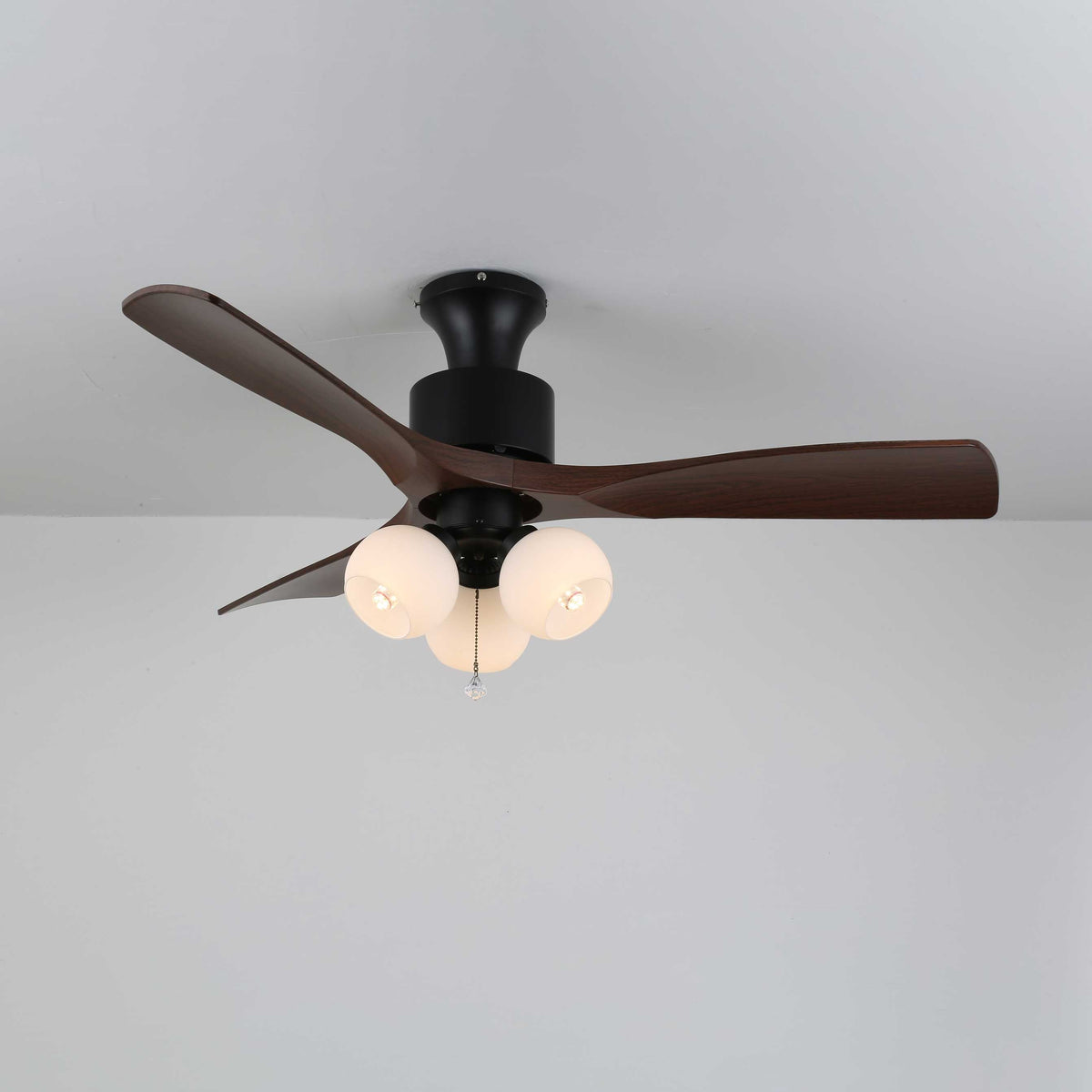 Gwen Vintage Glas-Deckenventilator mit Beleuchtung in Kieselsteinform