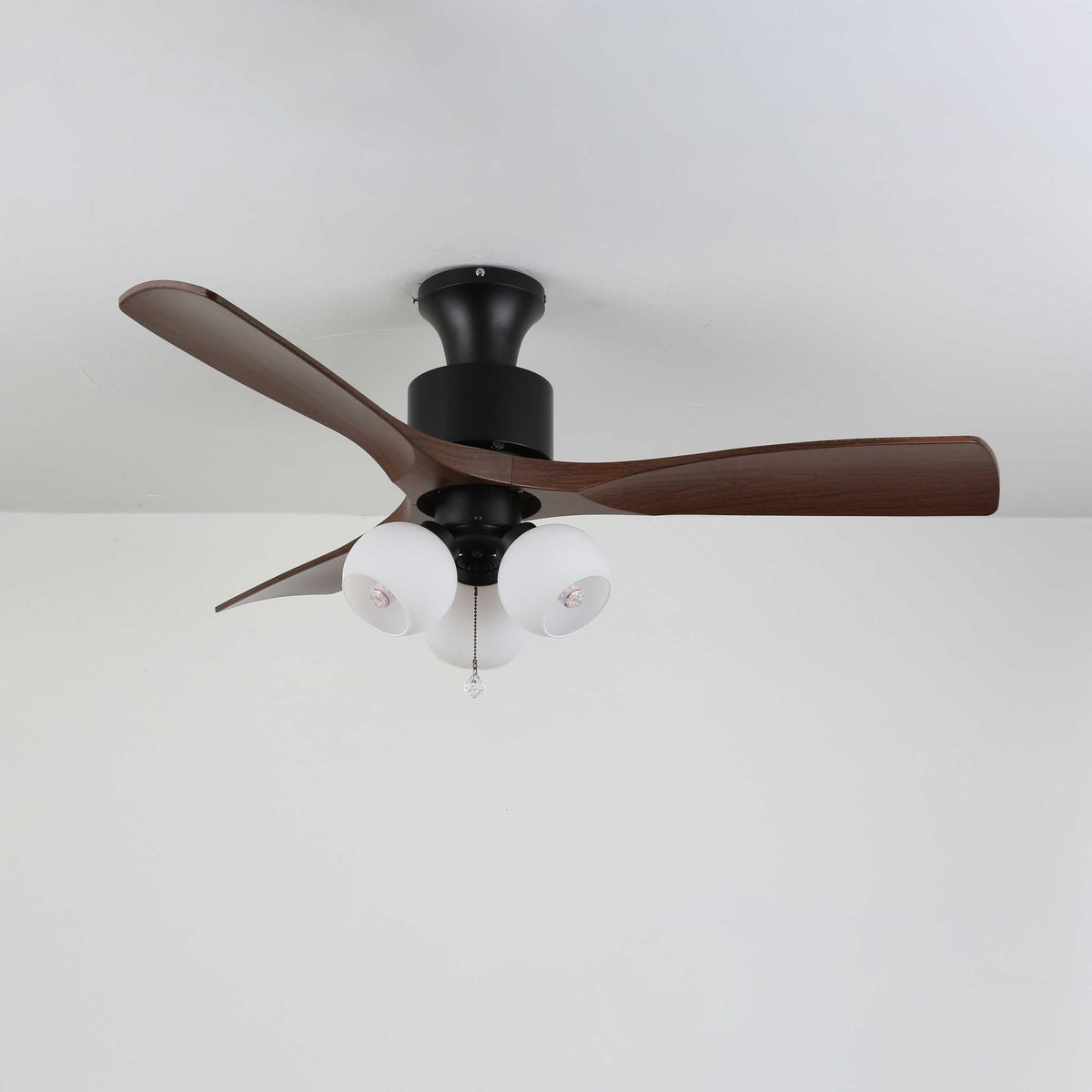 Gwen Vintage Glas-Deckenventilator mit Beleuchtung in Kieselsteinform