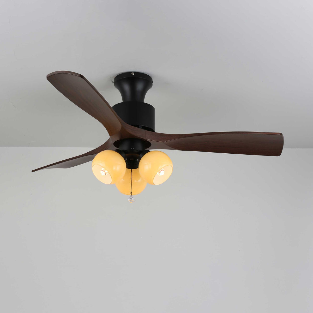 Gwen Vintage Glas-Deckenventilator mit Beleuchtung in Kieselsteinform