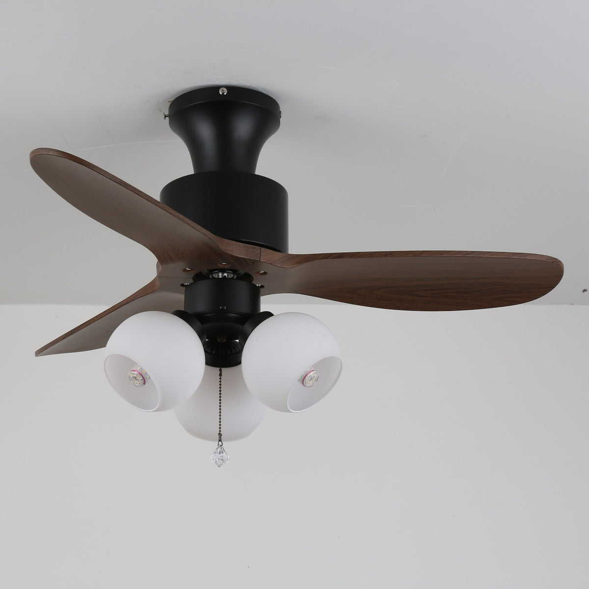 Gwen Vintage Glas-Deckenventilator mit Beleuchtung in Kieselsteinform