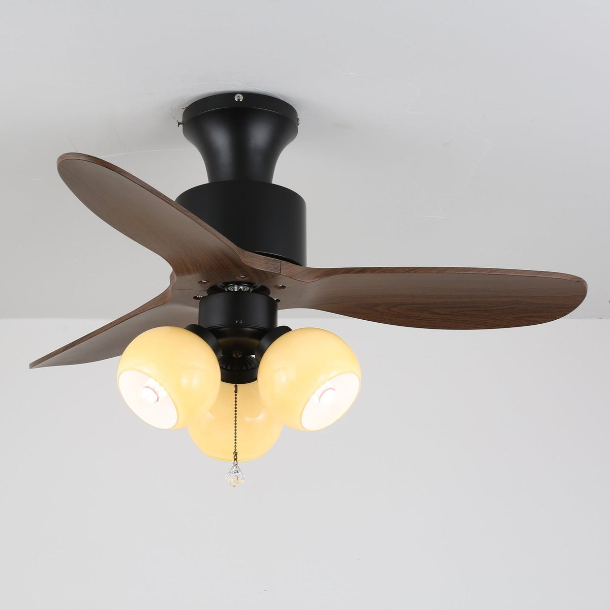 Gwen Vintage Glas-Deckenventilator mit Beleuchtung in Kieselsteinform