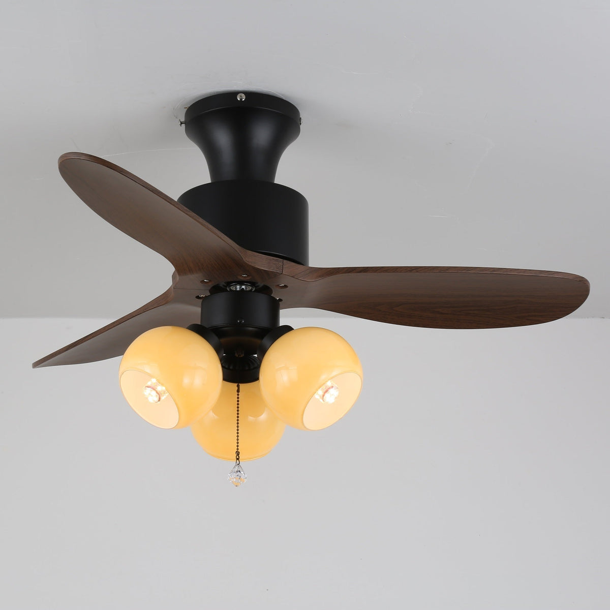 Gwen Vintage Glas-Deckenventilator mit Beleuchtung in Kieselsteinform