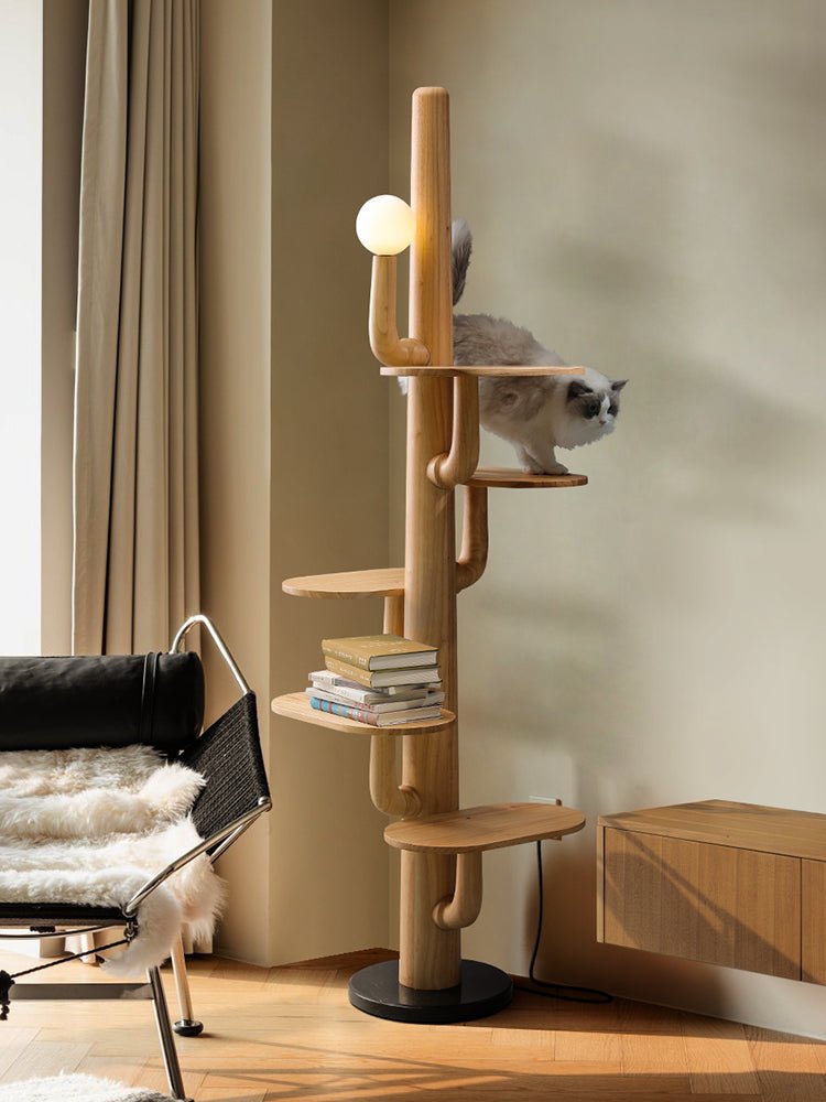 Rymb Stehleuchte aus Holz