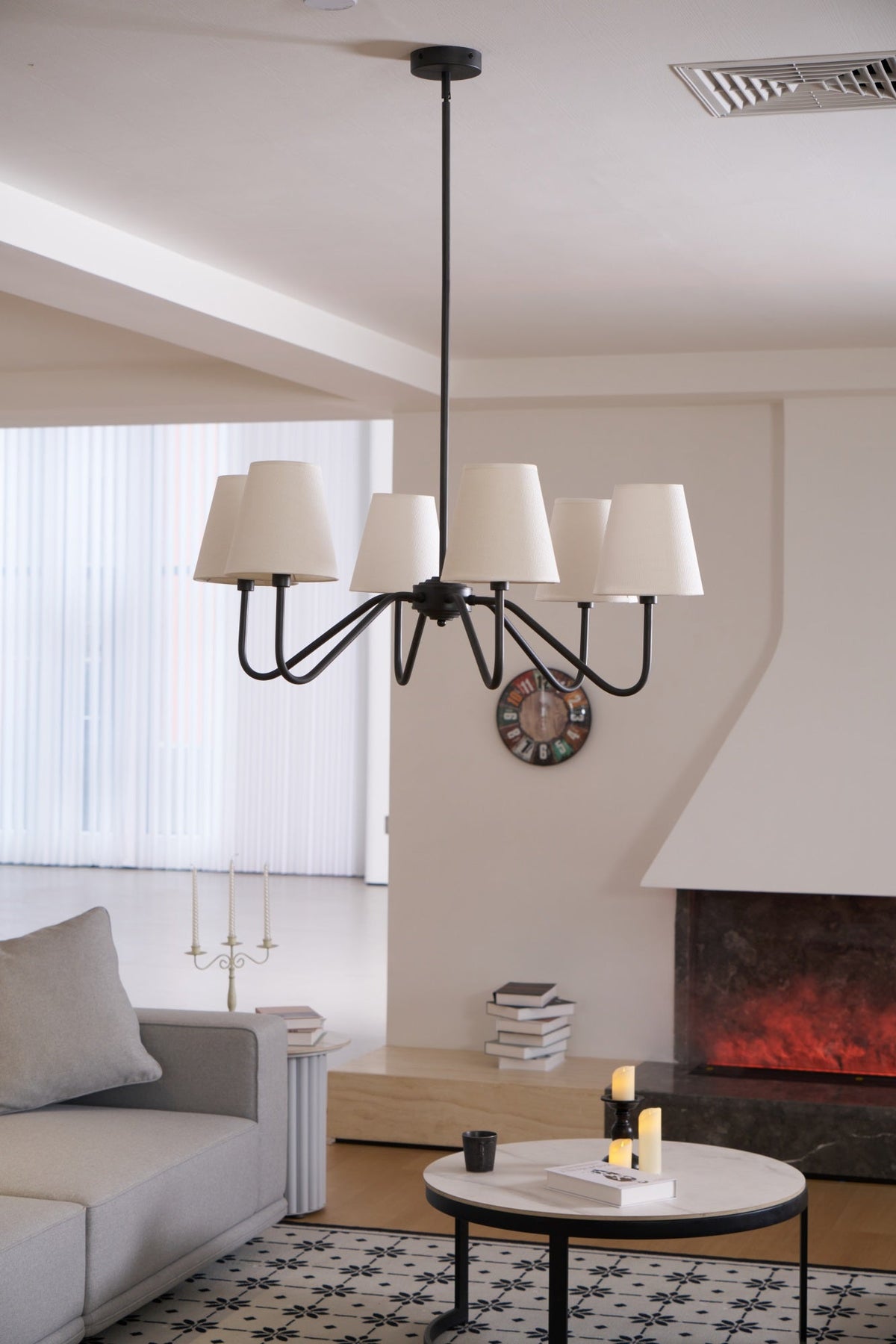Aurvarira Kronleuchter Lumos Classic Schwarz Stoff