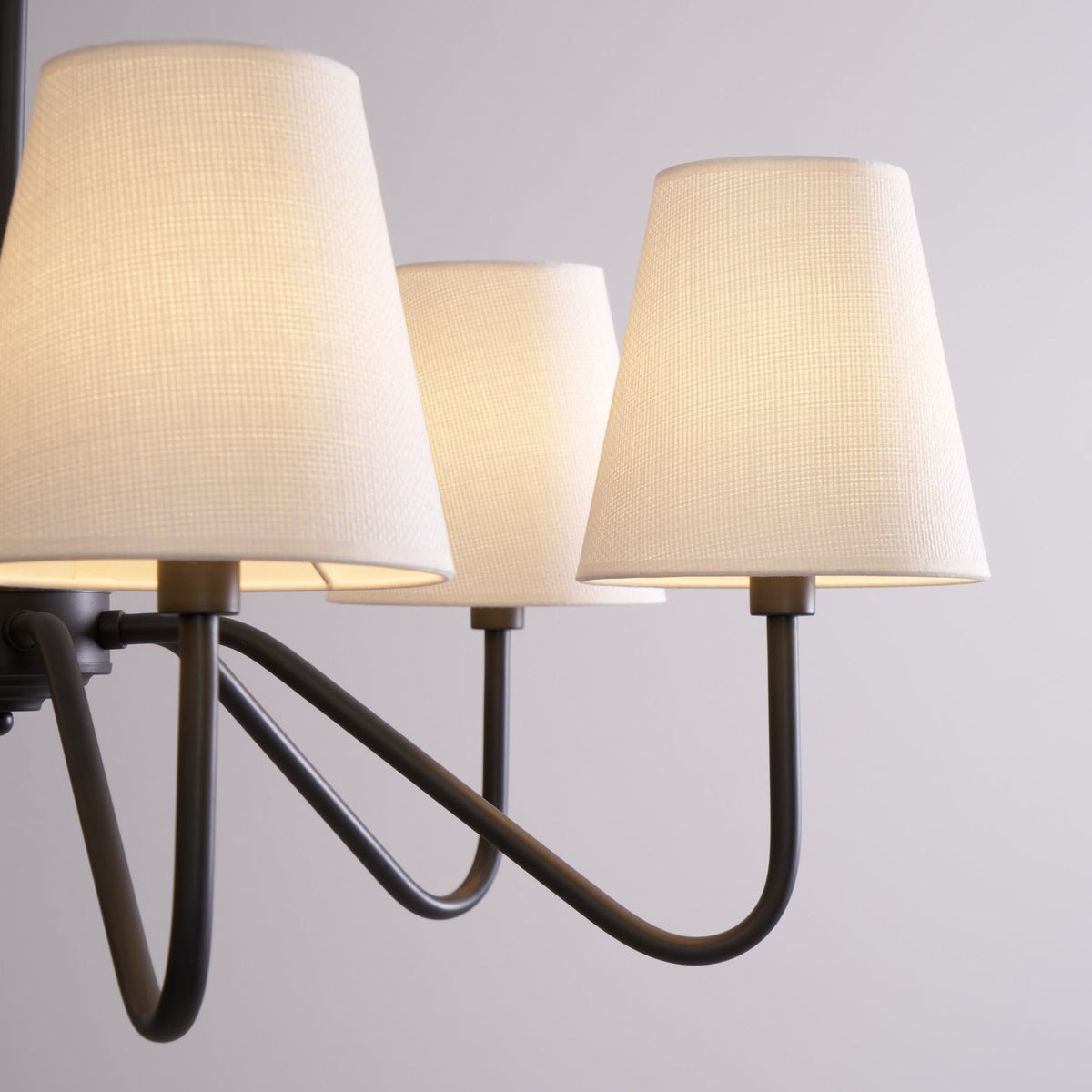 Aurvarira Kronleuchter Lumos Classic Schwarz Stoff