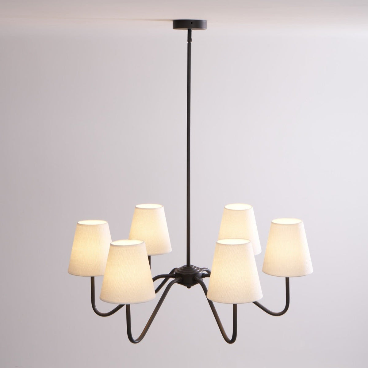 Aurvarira Kronleuchter Lumos Classic Schwarz Stoff