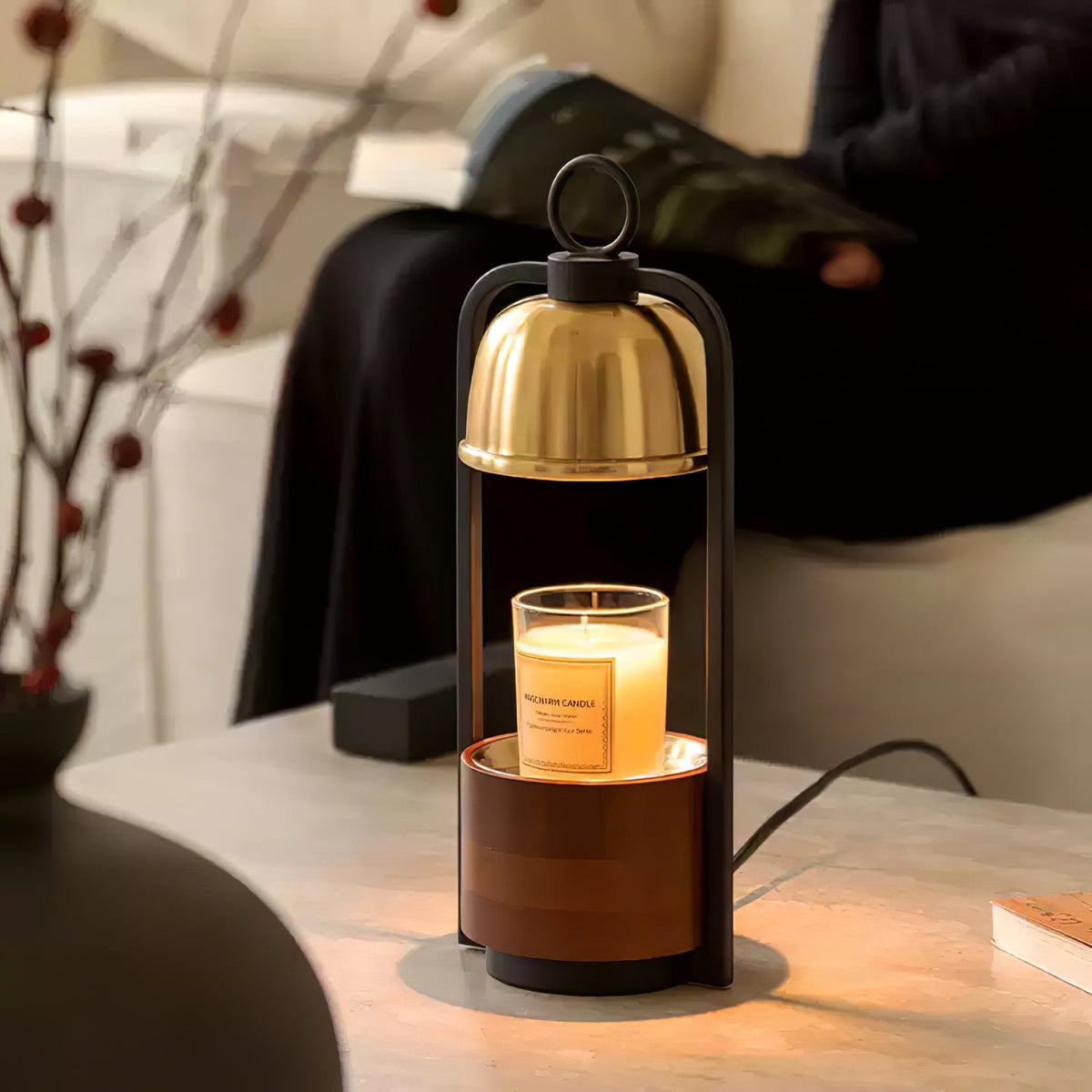 Rosa Tischleuchte aus Holz im Holz-Design -Oberfläche