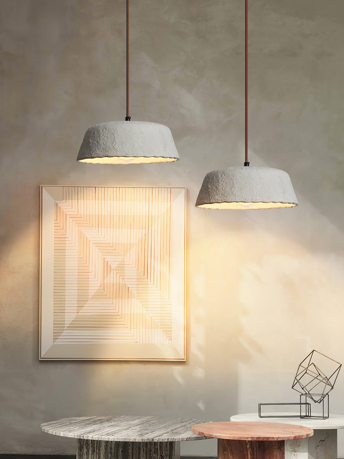 Stone zeitgenössische Pendelleuchte aus Holz in Grau-Keramik und dunklem Holz