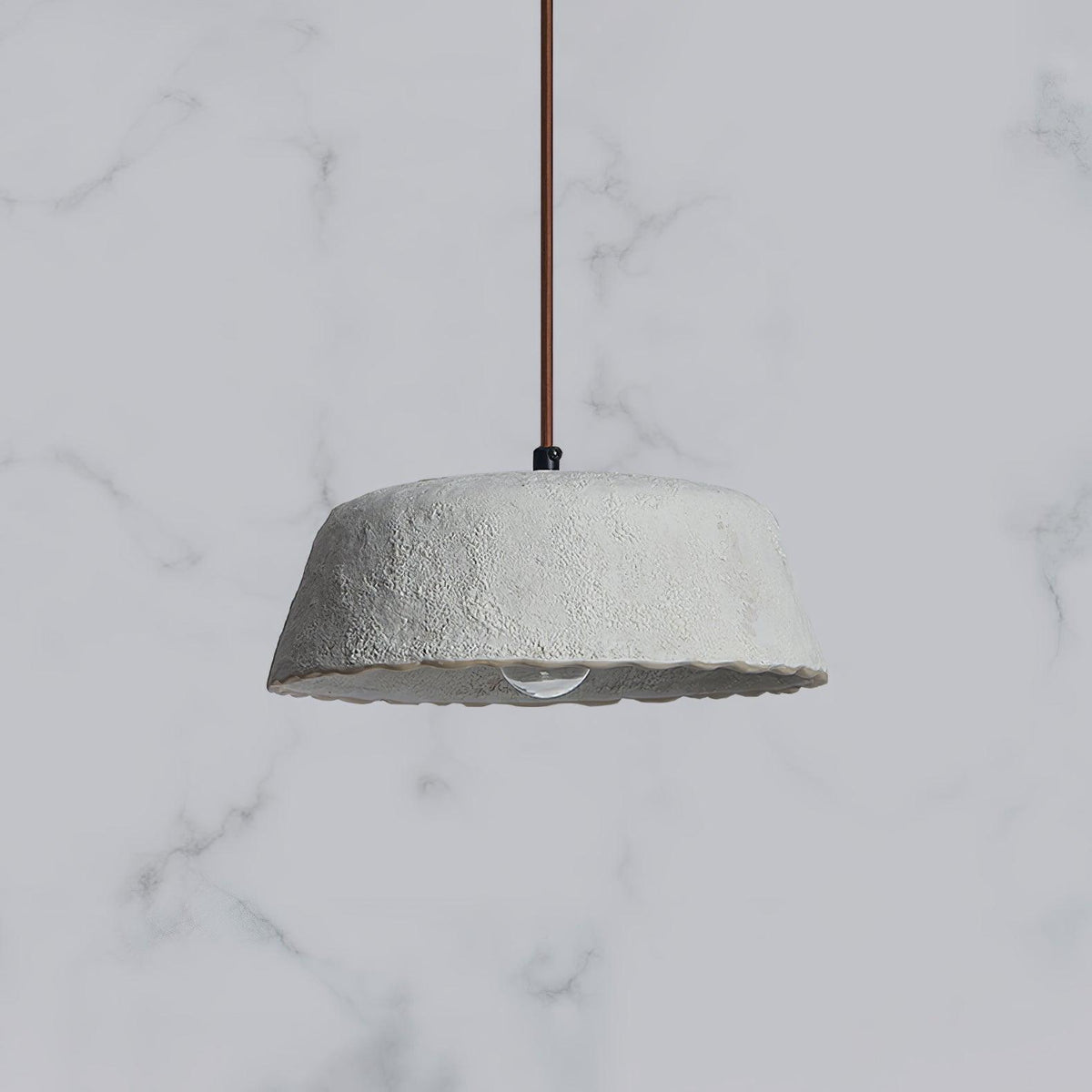 Stone zeitgenössische Pendelleuchte aus Holz in Grau-Keramik und dunklem Holz
