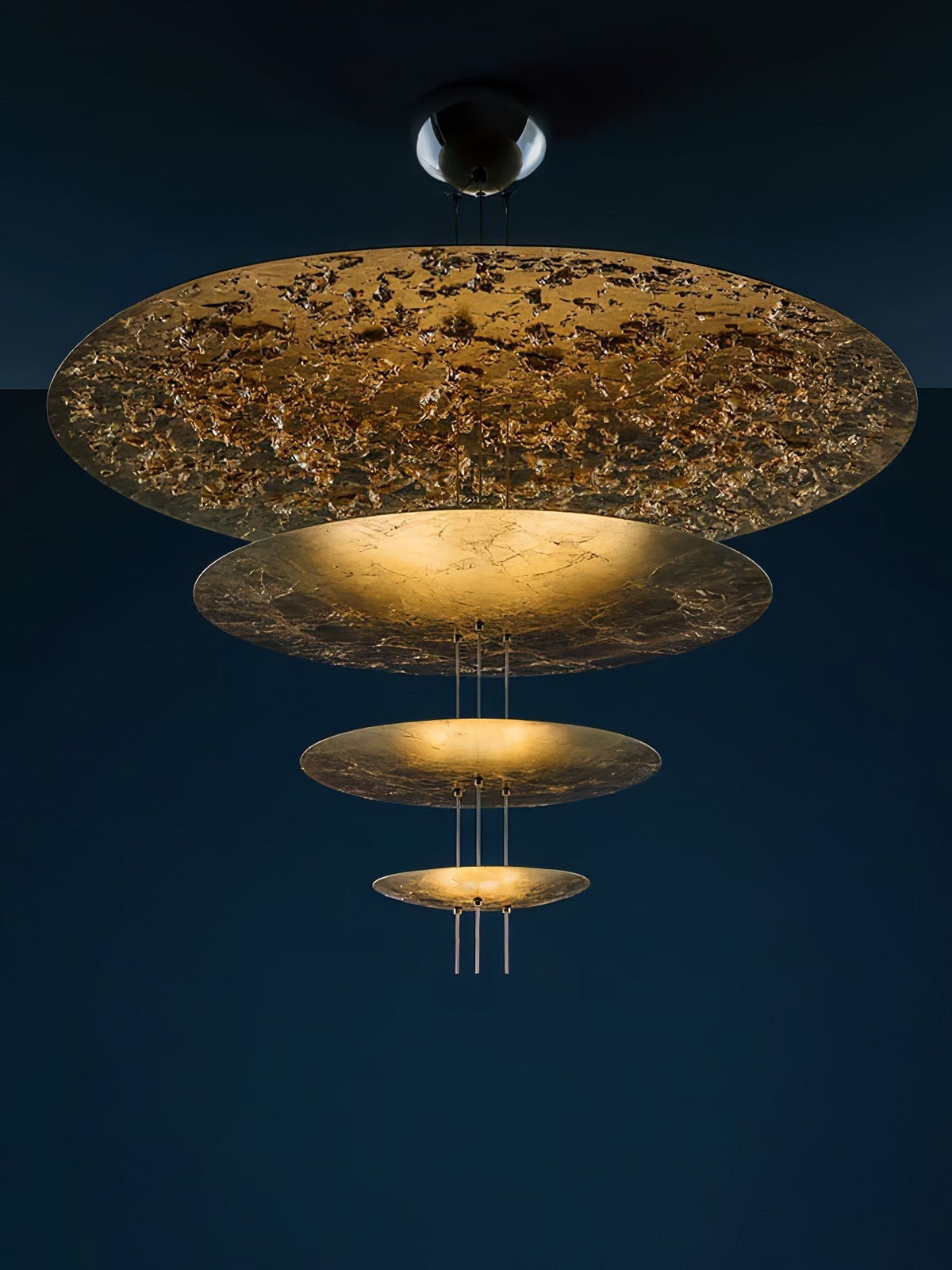 Phelion mehrschichtige Pendelleuchte aus Goldfolie