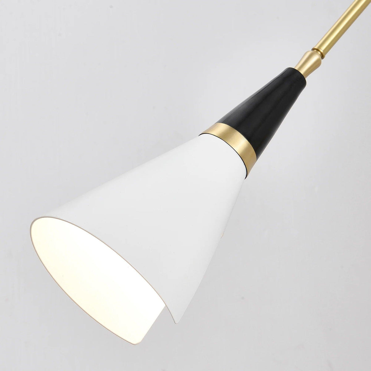 Orvenia zeitgenössische minimalistische Wandleuchte mit Stecker