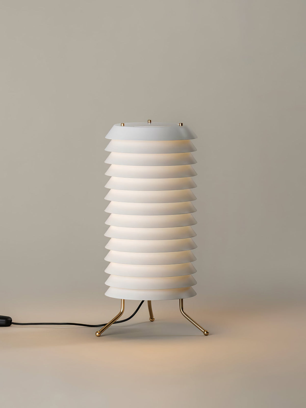 Orelelette Gitter-Design Skandinavische Tischleuchte
