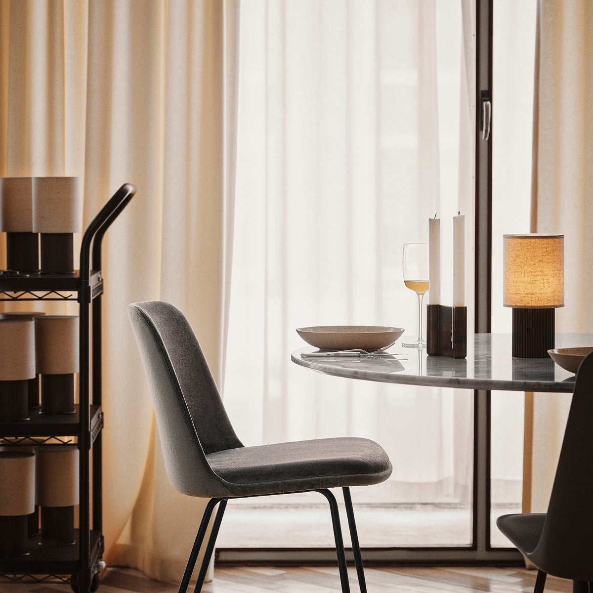 Calelelia Tischlampe Braun Flutiertes Minimalistisch Schlafzimmer | Cielum