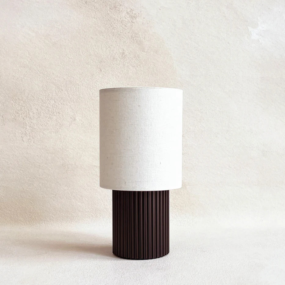 Calelelia Tischlampe Braun Flutiertes Minimalistisch Schlafzimmer | Cielum