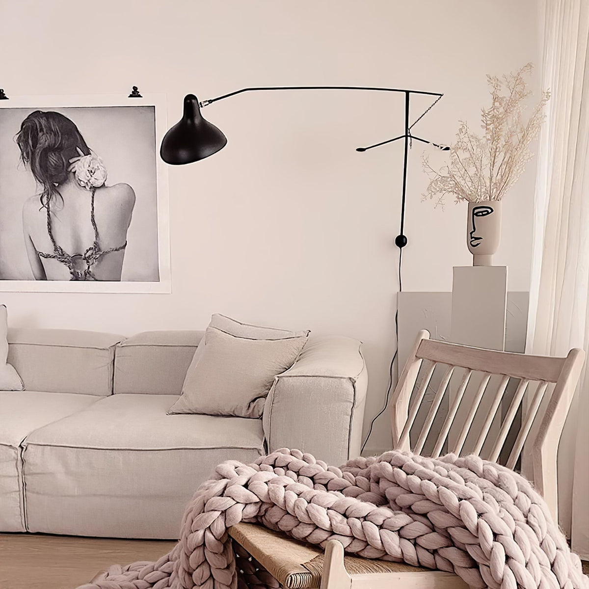 Ivsolarae zeitgenössische minimalistische Arm-Wandleuchte