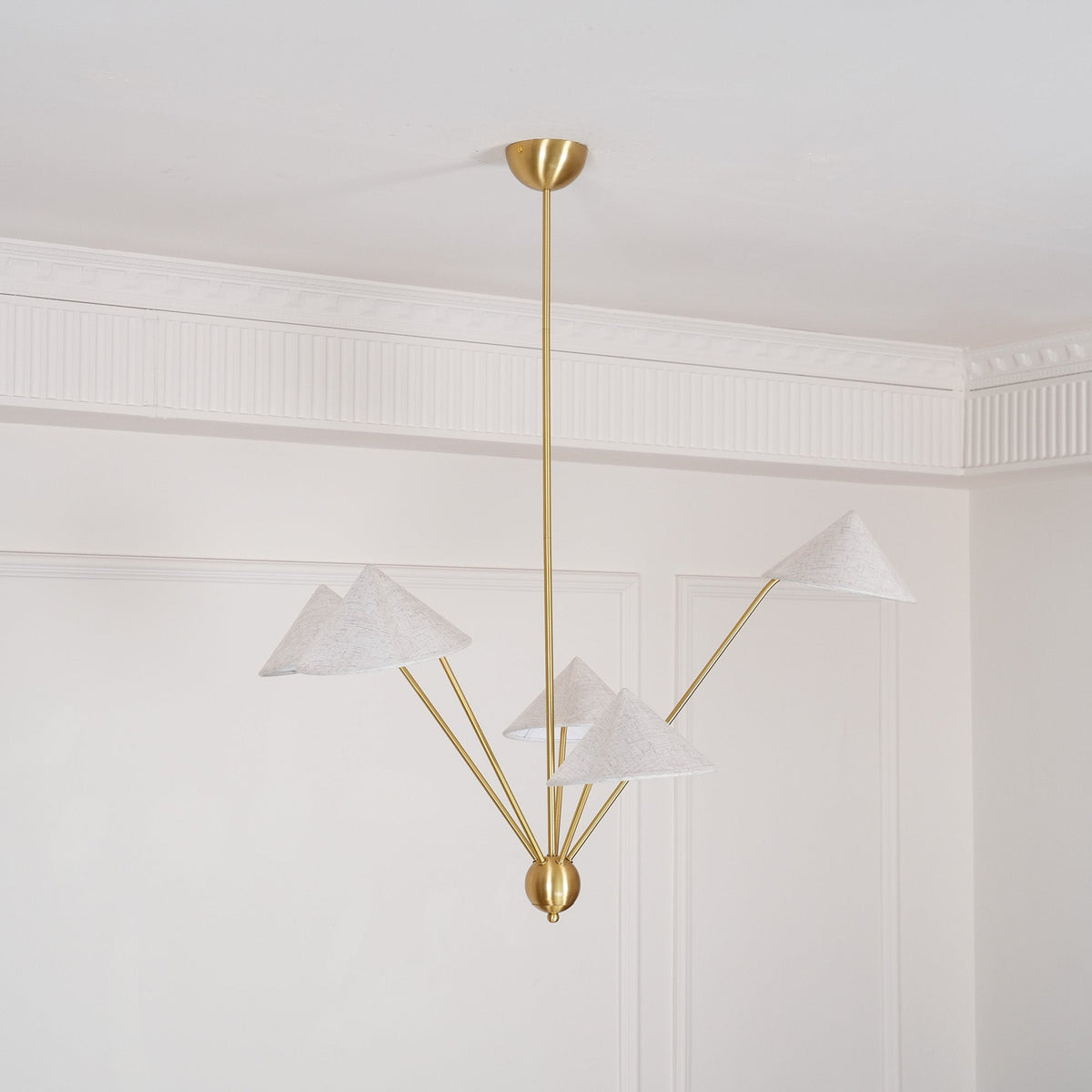 Oriisora Kronleuchter Messing geschwungen Beige