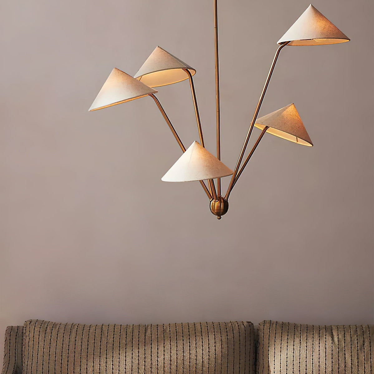 Oriisora Kronleuchter Messing geschwungen Beige