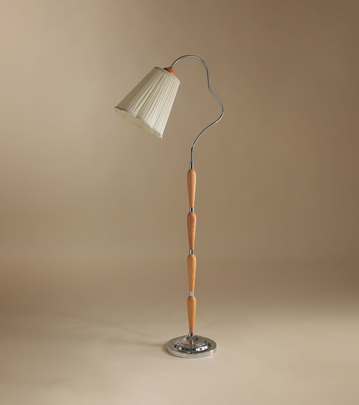 Foster Vintage Holz-Stehleuchte