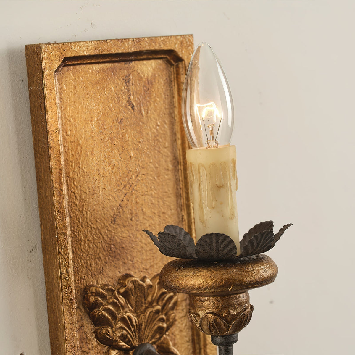 Aldearia Vintage Elegance Holz-Wandleuchte