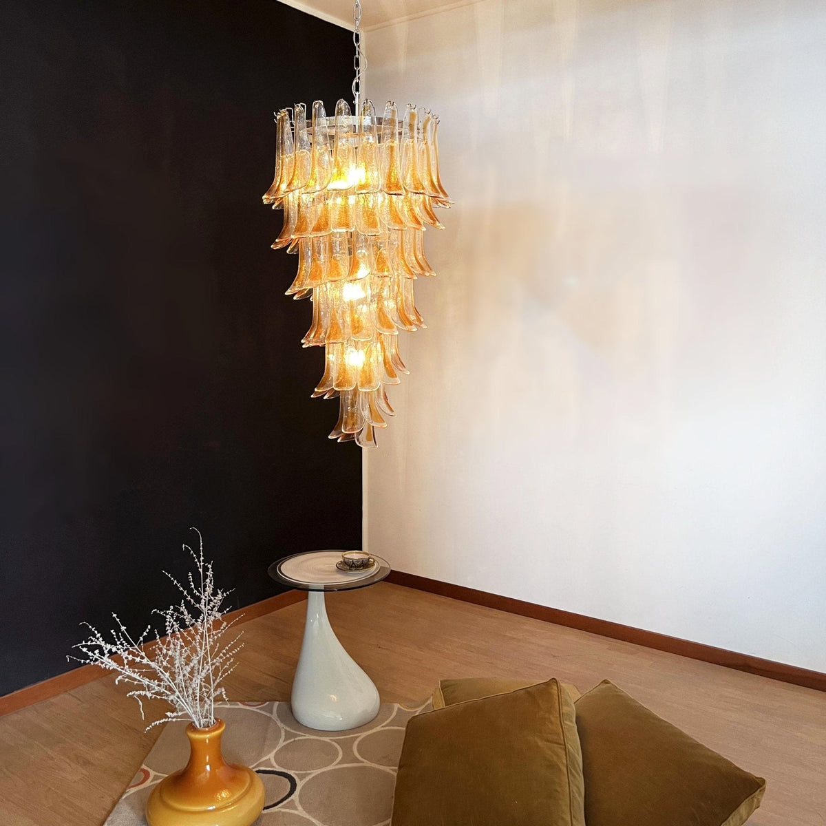 Eirinira Kronleuchter Gold Murano-Glasblüten geschichtete Kaskade