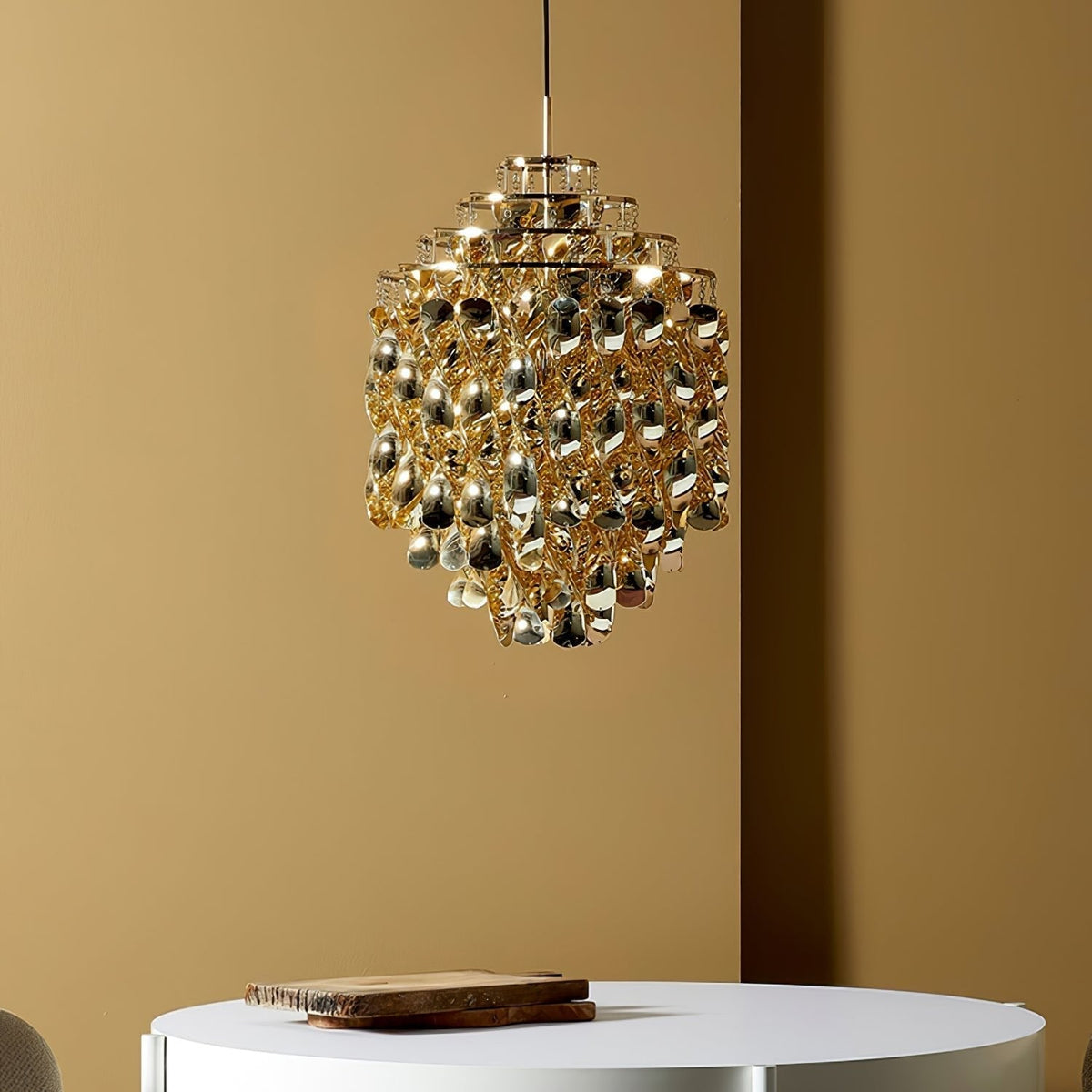Isoran Luxe Acryl Kronleuchter