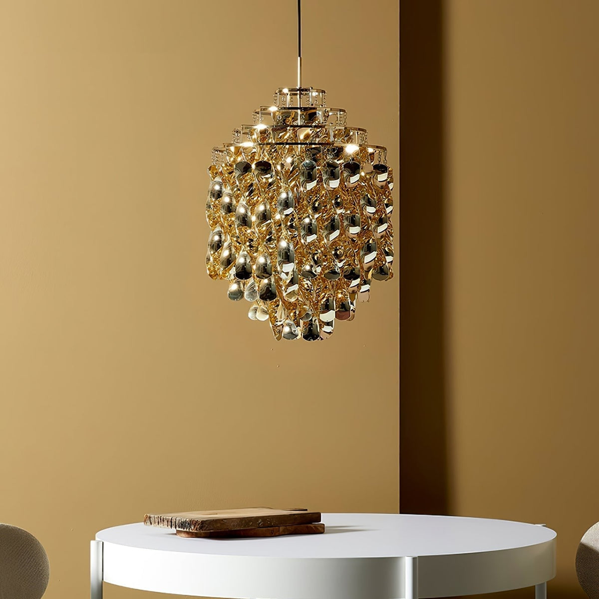 Isoran Luxe Acryl Kronleuchter
