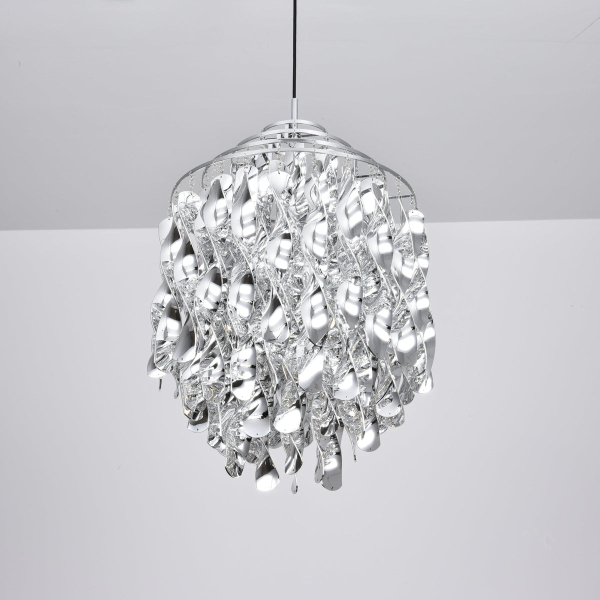 Isoran Luxe Acryl Kronleuchter